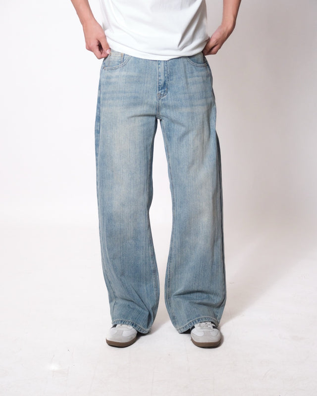 straight retro* jeans