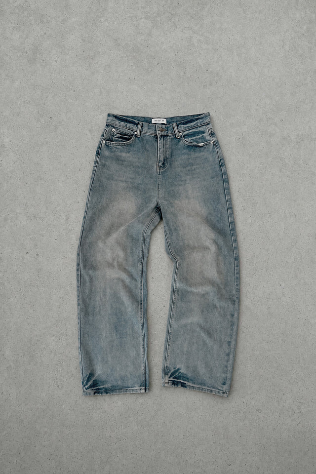 straight blue* jeans
