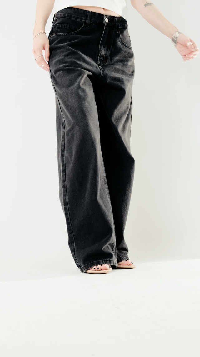 black baggy* jeans