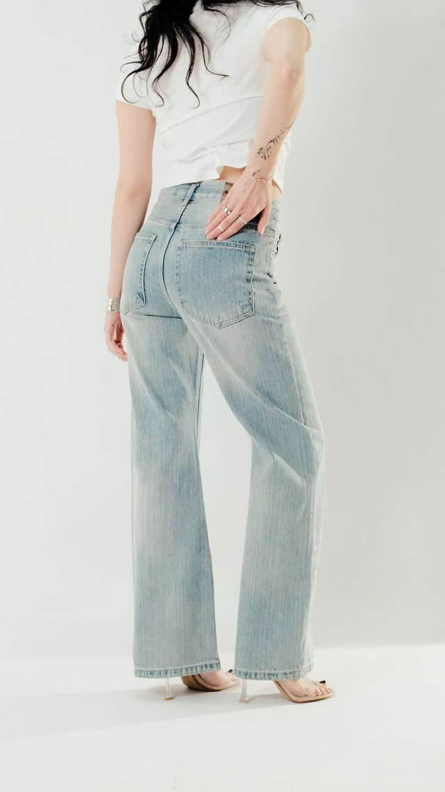 straight retro* jeans