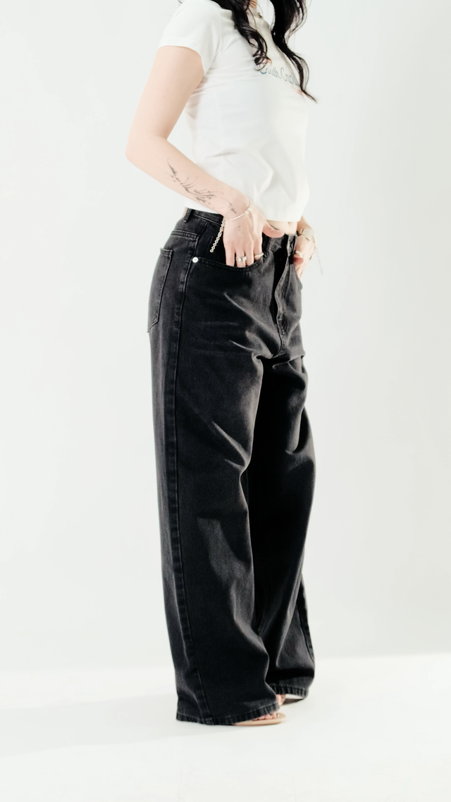 black baggy* jeans