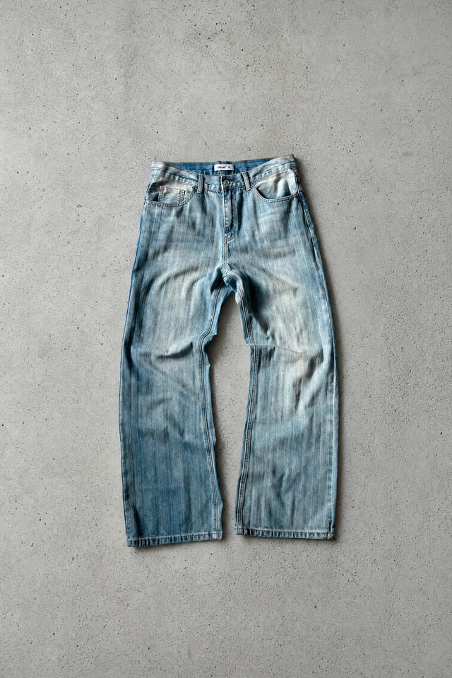 straight retro* jeans